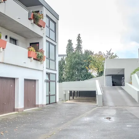 Premium Zuhause - Seeblick, Balkon, Pool & Seepromonade