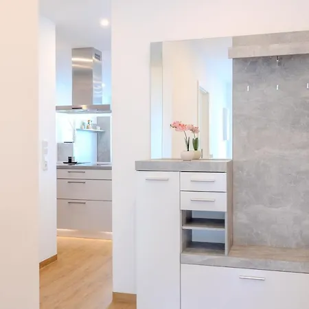 Apartment Premium Zuhause - Seeblick, Balkon, Pool & Seepromonade Langscheid (North Rhine-Westphalia)
