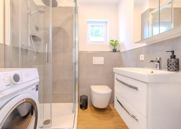 Premium Zuhause - Seeblick, Balkon, Pool & Seepromonade Lejlighed Langscheid (North Rhine-Westphalia)