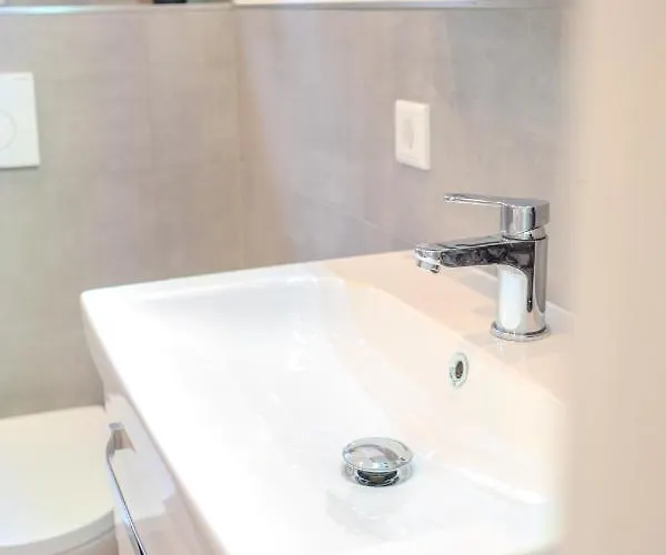 Lejlighed Premium Zuhause - Seeblick, Balkon, Pool & Seepromonade *